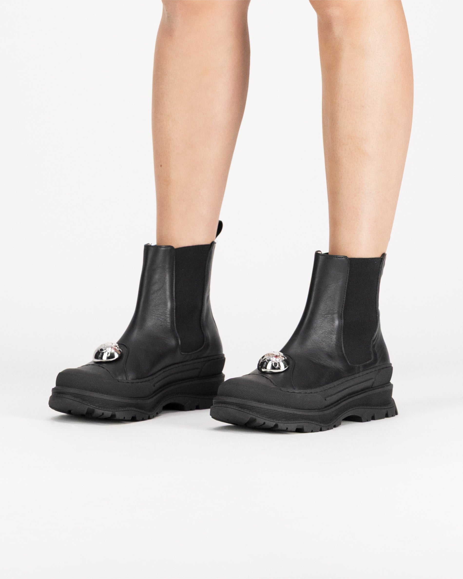Stomp Black
