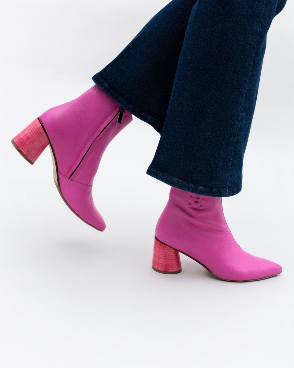 Scoop Hot Pink