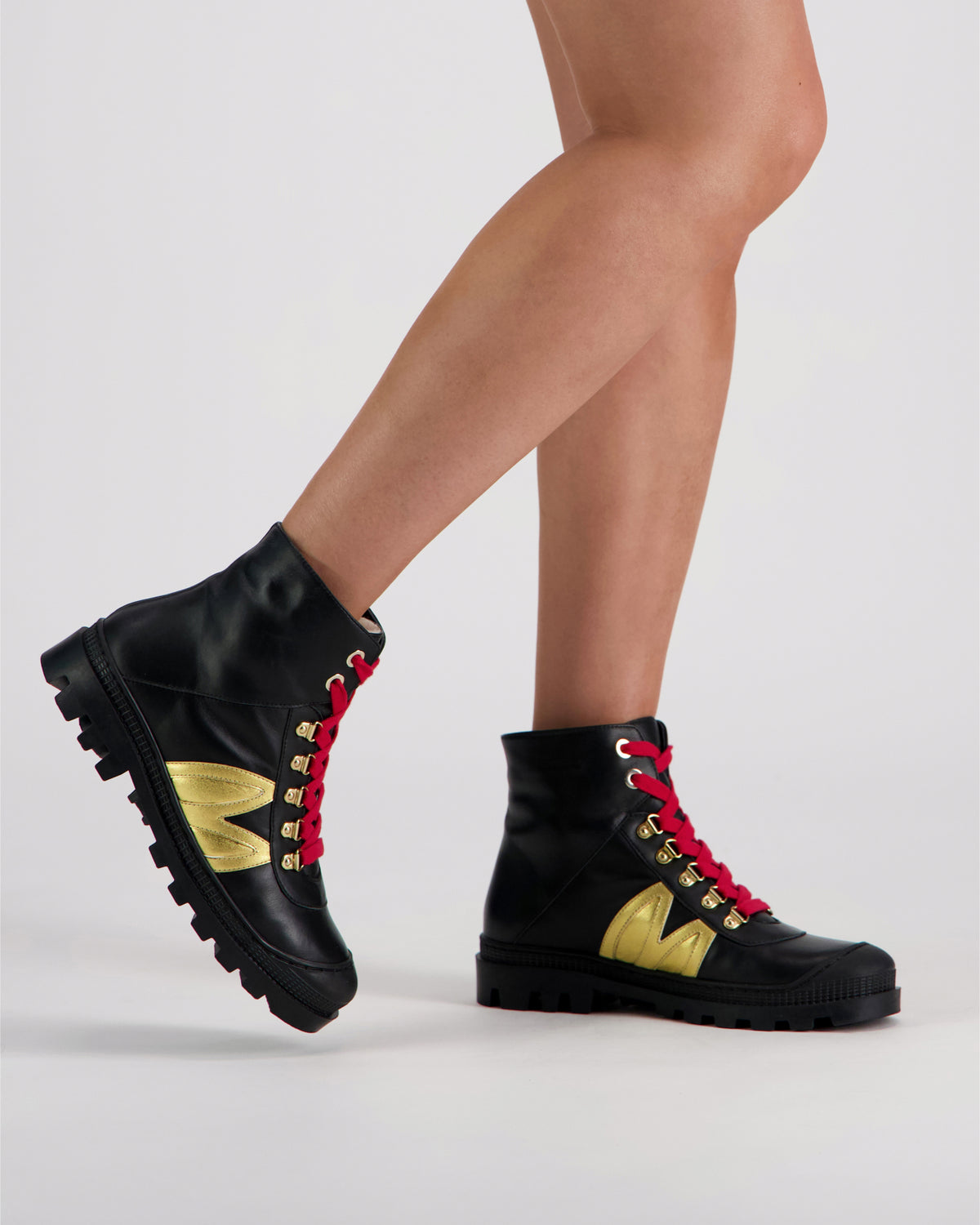 Blizzard Black/Gold