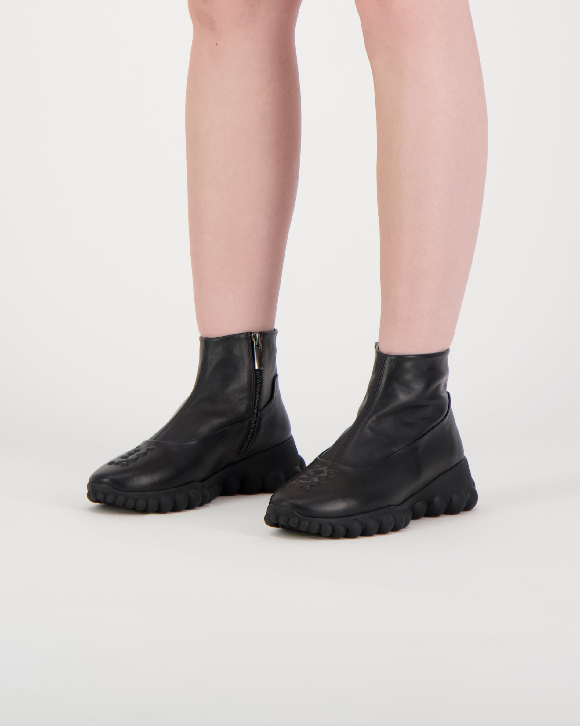 Sisterhood Boot Black