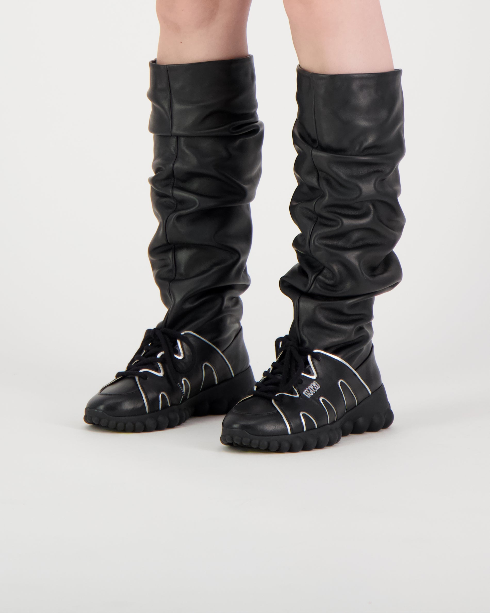 String Black