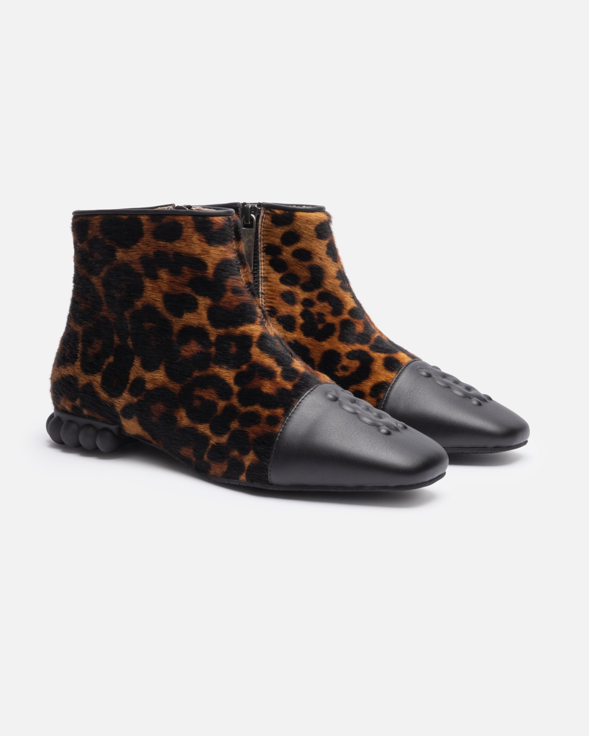 Twig Leopard